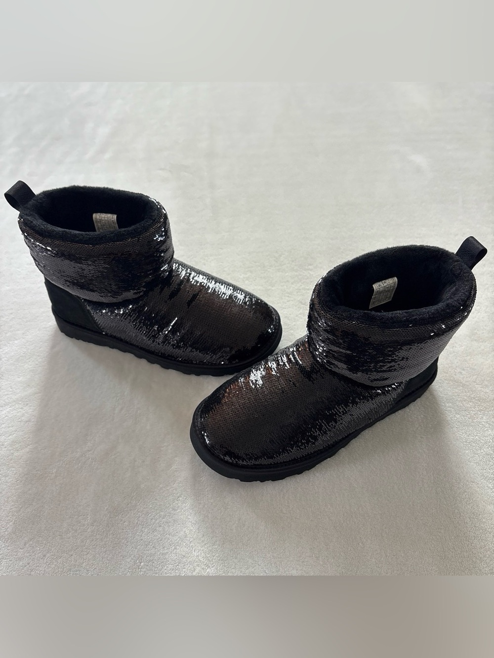 UGG Classic Mini Black Mirror Ball Sequin Boots S/N 1151291 Womens US 8